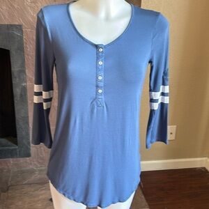 Victoria’s Secret pink super soft shirt size small